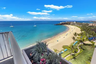 Image de Aston Whaler at Kaanapali 1202: 2 Br Corner Penthouse with Expansive Ocean