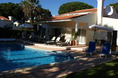 Image de Luxury Vale Do Lobo Villa | Private Heated Pool | Villa Quadradinhos 30q | Short Walk to Praca