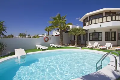 Image de Casa Tingu - Villa de 3 chambres - Proche des commodités - Idéal pour les familles