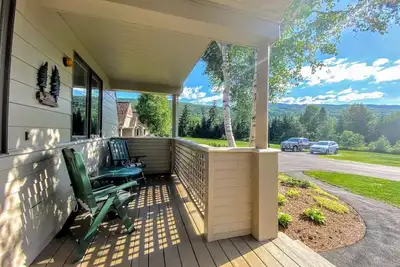 Image de Fv48: Emplacement, emplacement, emplacement! Magnifique maison à distance de marche du terrain de golf et de l'hôtel Mt Washington, navette gratuite pour le spa, les restaurants, le ski! Tarifs Et Politiques SPÉCIAUX Covides En Vigueur