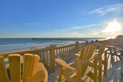 Image de Sunsetter- Oceanfront Townhome in North Topsail, Nc