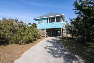Image de Charming, Affordable, Pet Friendly, Semi-Oceanfront Cottage!