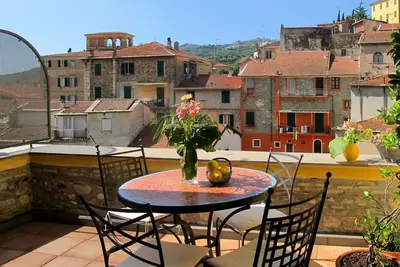 Image de Merveilleuse maison de vacances privée pour 4 personnes avec Wifi et terrasse