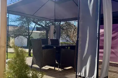 Image de Maison de vacances \"Albblick\" Ă la campagne - grande terrasse, propre jardin / Balingen