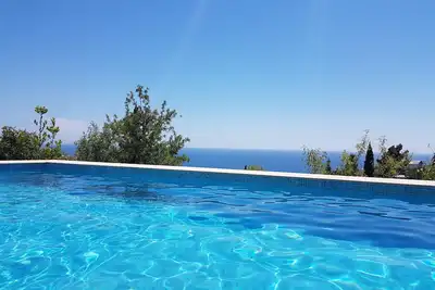 Image de Appartement de luxe avec piscine
