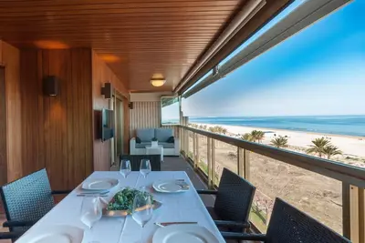 Image de Appartement de luxe sur la plage, A / C, domotique, Wifi