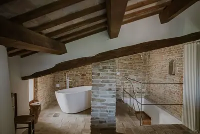 Image de La suite in piazza in Borgo Loretello