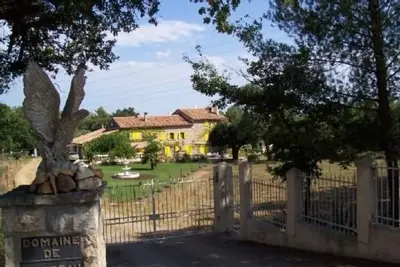 Image de Domaine de Château -Vieux Appartement *** de 3 pièces dans bastide fin 17ème