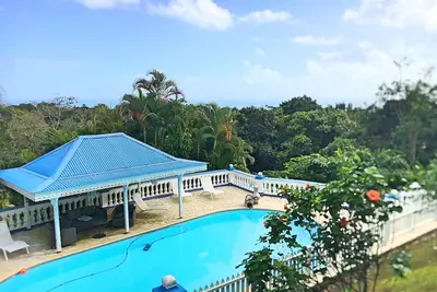 Image de Villa vue et piscine