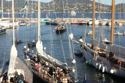 Image de Saint Tropez centre - Appartement sur le port - 6 personnes
