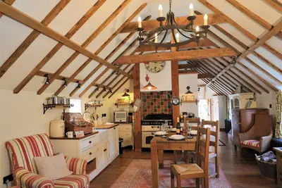 Image de hébergement chaleureux de qualité romantique à Martin, cuisine et bien sûr de l'artisanat optio