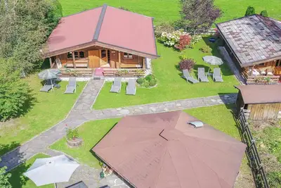 Image de Chalet / Apartment mit Gartenblick im Gartenhotel Rosenhof bei Kitzbühel