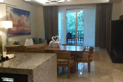 Image de Villa with studio- 1 bedroom- 2 bedrooms, 1 1/2 or 2 1/2 with shower and jacuzzi.