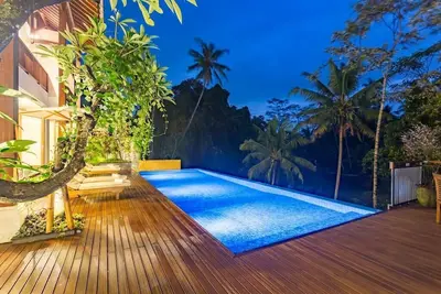 Image de Piscine privée Infinity River 6 chambres