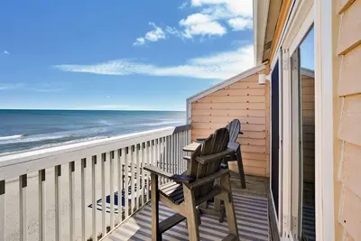Image de En bord de mer, condo Ocean Dunes récemment rénové, piscine intérieure / extérieure, 2 grandes terrasses, tennis et remise en forme