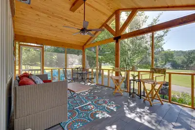 Image de Nouveau! Maison du lac Guntersville avec cale de bateau couverte!