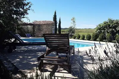 Image de A 5mn d'Uzes, Gîte climatisé au coeur des vignes