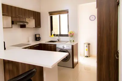 Image de Penthouse moderne avec vue sur le lagon ouest