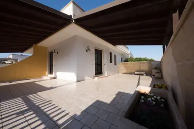Image de Maison avec véranda à quelques mètres de la mer