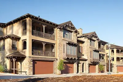 Image de Incredible Resort - Le club de Big Bear Village!