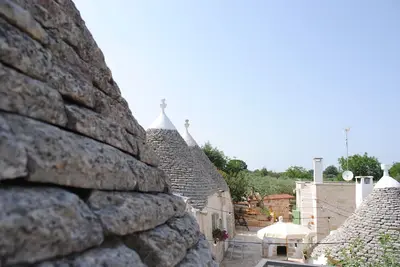 Image de Trullo dans Country Resort avec piscine