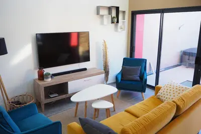 Image de Maison moderne avec jacuzzi au cœur de St Gilles