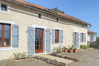 Image de Maison cosy de 4 chambres à Monfaucon