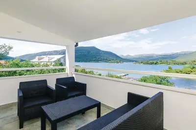 Image de Appartement confortable Ă Hodilje avec.