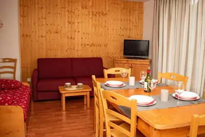 Image de Chalet Duplex 8 Pers, 300m des Pistes, Terrasse, Piscine Couverte, Parking