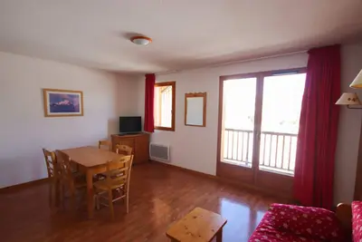 Image de Appartement 3 Pièces, 6 Pers, Cuisine Équipée, Parking, Animaux Acceptés