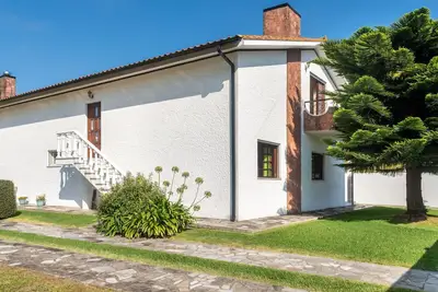 Image de Belle maison de vacances privée pour 8 personnes avec Wifi, Tv, terrasse et parking