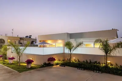 Image de Sarpidon Suites