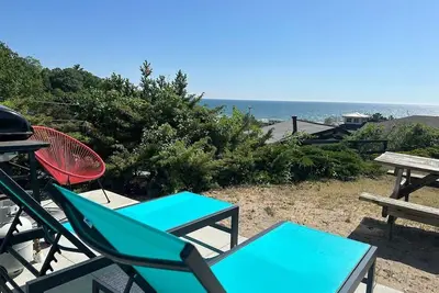 Image de Hilltop Vacation Rental in Grand Haven, Ă couper le souffle sur le lac Michigan!