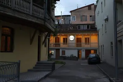 Image de Maison de 3 étages, dans le centre-ville de Tbilissi