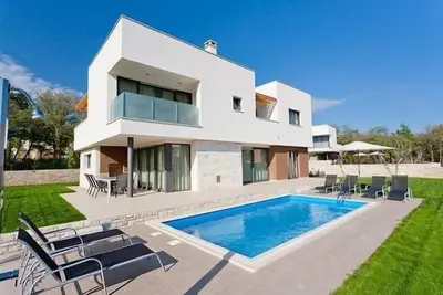 Image de Maison de vacances Brtonigla pour 1 - 8 personnes avec 4 chambres Ă coucher - Maison de vacances