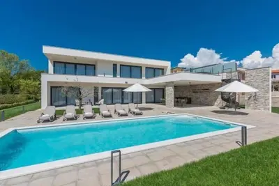 Image de Maison de vacances Novigrad pour 1 - 8 personnes avec 4 chambres à coucher - Maison de vacances