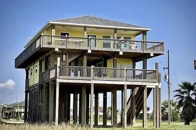 Image de Une pêche sur la plage - 3 chambres + chambre bonus - 2. 5 salles de bain - 10 personnes