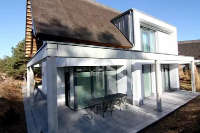 Image de Maison de vacances Karlshagen pour 2 - 9 personnes avec 3 chambres à coucher - Maison de vacances