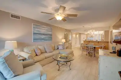 Image de 2br / 2ba - Belle vue sur le golfe et la piscine