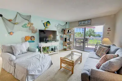 Image de 1br / 1ba - Belle vue sur la cour et le golfe du Mexique
