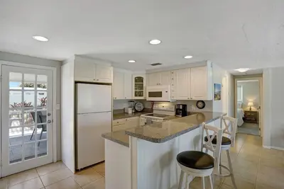 Image de Close to Beaches! 3 Bedroom\/2 Bath