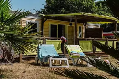 Image de Mobil home Premium Jacuzzi Climatisé 4 pièces 6 personnes