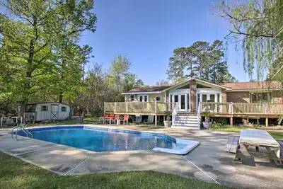 Image de Nouveau! Gilbert House w \/ Outdoor Oasis sur le lac Murray