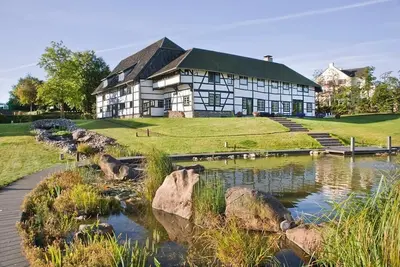 Image de Maison de vacances Mechelen pour 1 - 20 personnes avec 5 chambres à coucher - Château/château fort