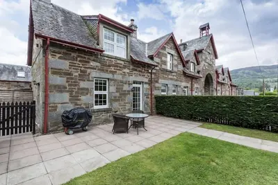 Mains of Taymouth, Kenmore ~ 5 * The Bothy - peut accueillir 2 personnes dans 1 chambre avec bain à remous