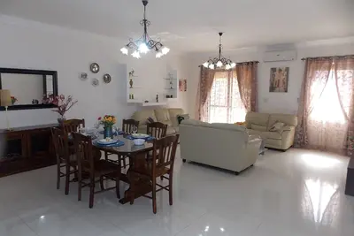 Image de Appartement spacieux côté plage