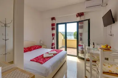 Image de Appartement pour 2 personnes avec vue mer à Herceg Novi