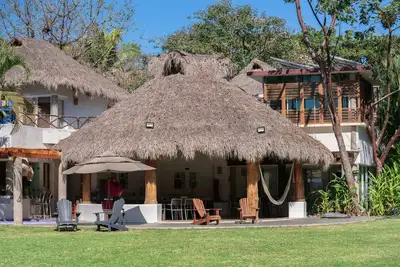 Image de Villa face à la plage Buganvilia, à Marina Chacala