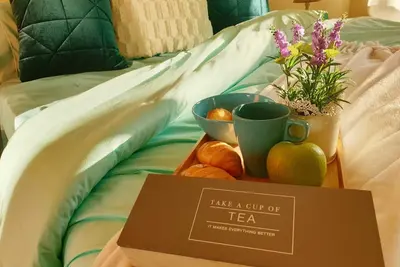 Image de A 3 minutes du Laurel dans un quartier calme. Centre et calme.