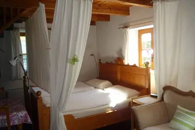 Image de Maison de vacances biologique 2 étoiles à la tente en saule - détendez-vous et profitez
